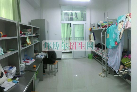 河南財(cái)政稅務(wù)高等?？茖W(xué)校宿舍條件