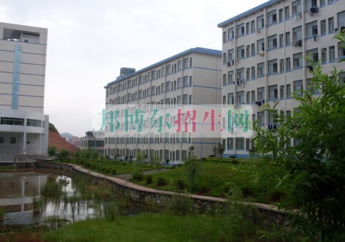 益陽(yáng)醫(yī)學(xué)高等??茖W(xué)校