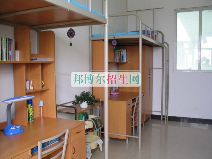 上中?？梢钥即髮W嗎