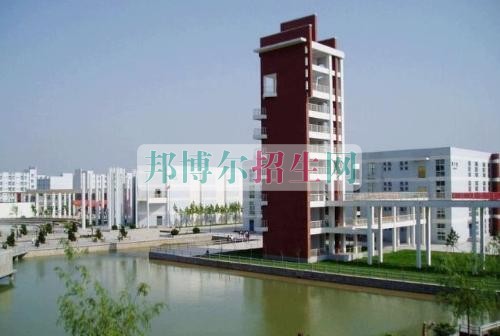 哪家應(yīng)用電子技術(shù)學校好