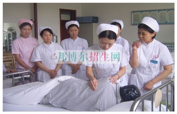 高級護理較好的大專學(xué)校
