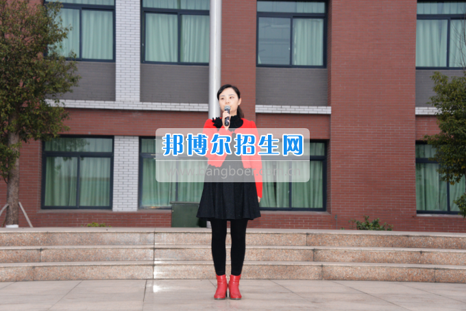 川南幼兒師范高等?？茖W(xué)校舉行新學(xué)期 “開(kāi)學(xué)第一課”活動(dòng)