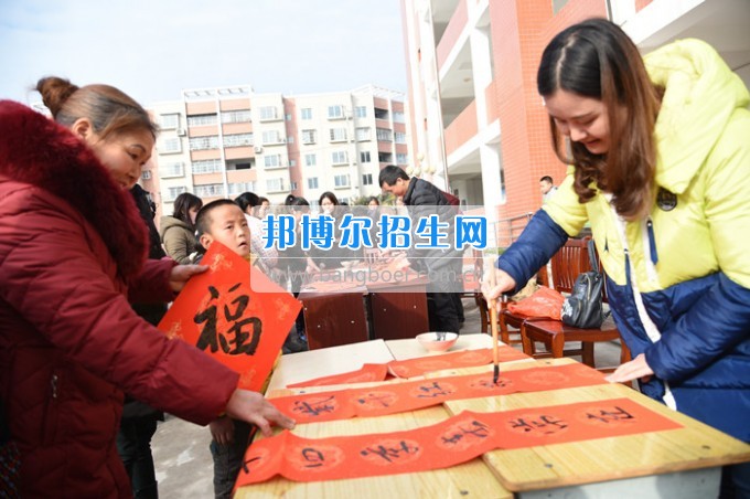 川北幼兒師范高等?？茖W(xué)校專楊曙光名師工作室走進旺蒼特殊教育學(xué)校