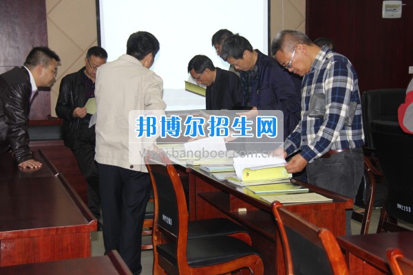 四川省德陽市師培機構(gòu)負責人來重慶市江津區(qū)師范進修學?？疾旖處熃逃ぷ? width=