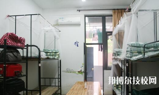 紹興市中等專(zhuān)業(yè)學(xué)校2020年宿舍條件