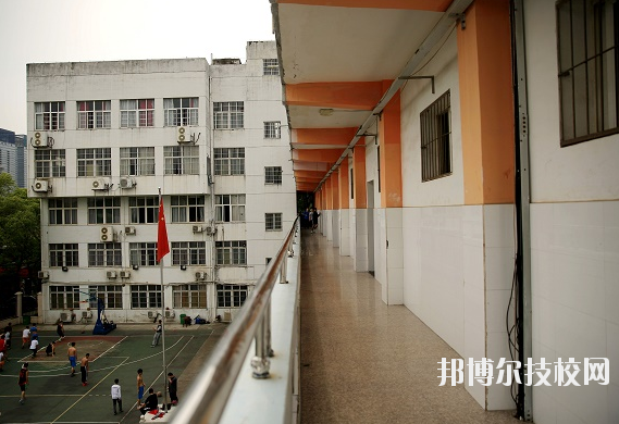 南昌體育運動學(xué)校2020年報名條件、招生要求、招生對象