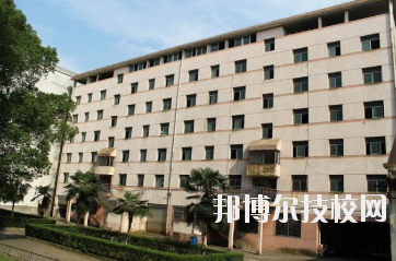 江西輕工業(yè)高級技工學(xué)校怎么樣、好不好