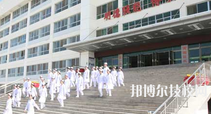 甘肅省酒泉衛(wèi)生學(xué)校2020年學(xué)費、收費多少