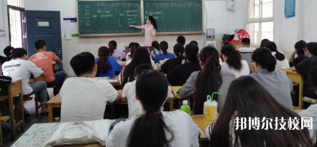 西安第四聯(lián)合職業(yè)中學(xué)2020年招生辦聯(lián)系電話(huà)