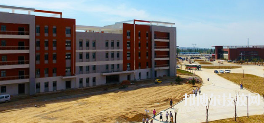 甘肅建筑材料工業(yè)學(xué)校2020年報(bào)名條件、招生要求、招生對(duì)象