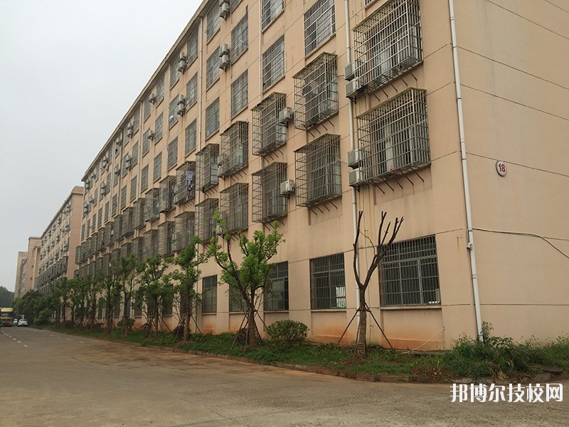 吉安信息工程學(xué)校怎么樣、好不好