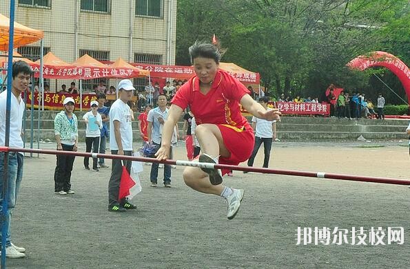 貴州化學工業(yè)學校2020年報名條件、招生要求、招生對象