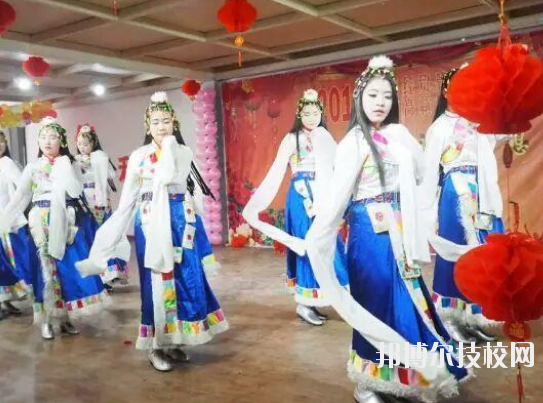 安康高新中等職業(yè)學(xué)校2020年報(bào)名條件、招生要求、招生對(duì)象 