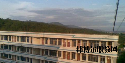 百色工程職業(yè)技術(shù)學(xué)校2020年報(bào)名條件、招生要求、招生對(duì)象