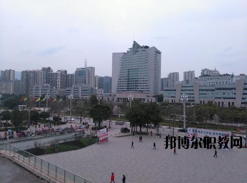 達(dá)州中醫(yī)學(xué)校2020年報(bào)名條件、招生要求、招生對(duì)象