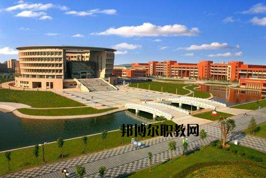 咸寧電子科技學(xué)校2020年報(bào)名條件、招生要求、招生對(duì)象