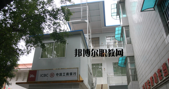 廣西商貿(mào)高級(jí)技工學(xué)校怎么樣、好不好