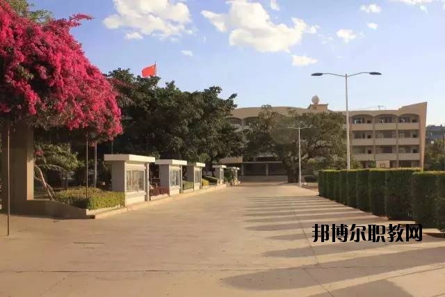 元謀縣職業(yè)高級中學(xué)2020年報名條件、招生要求、招生對象