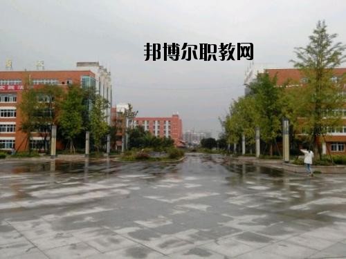 四川江油工業(yè)學(xué)校2020年報名條件、招生要求、招生對象