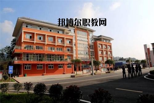 黔東南州國(guó)防科技學(xué)校怎么樣，好不好