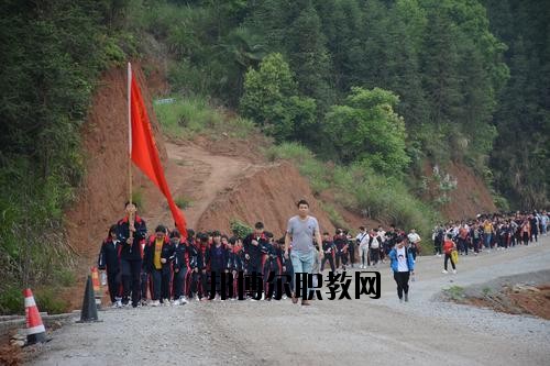 銅鼓縣職業(yè)中專學校怎么樣、好不好
