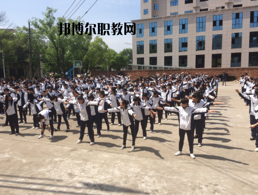鷹潭工業(yè)中等專業(yè)學(xué)校2020年報(bào)名條件、招生要求、招生對(duì)象
