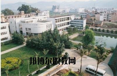 文山三鑫中等職業(yè)技術(shù)學(xué)校2020年報(bào)名條件、招生要求、招生對(duì)象