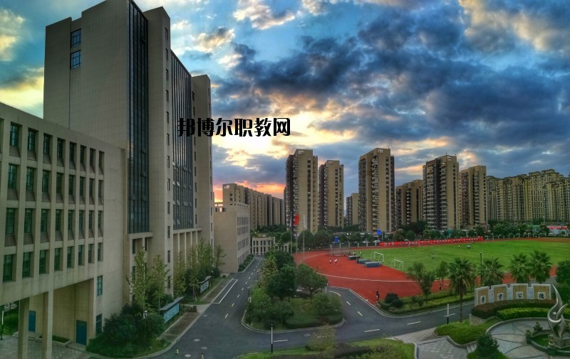 永嘉縣四川中學(xué)2020年報(bào)名條件、招生要求、招生對(duì)象