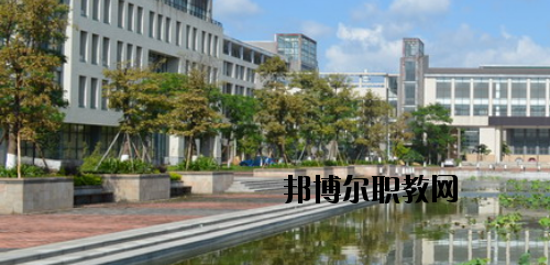 佛山高明區(qū)職業(yè)技術(shù)學(xué)校2020年報名條件、招生要求、招生對象