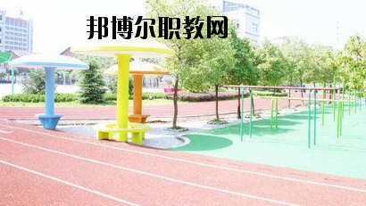 蘭州城關(guān)職業(yè)技術(shù)學校2020年學費、收費多少