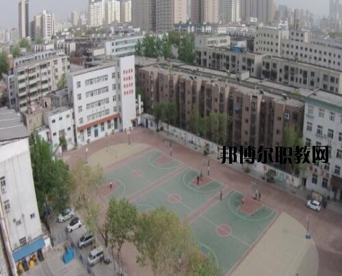 鄭州經(jīng)濟(jì)貿(mào)易學(xué)校2021年報(bào)名條件、招生對(duì)象