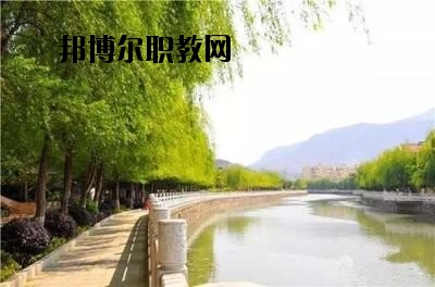 華坪縣職業(yè)高級(jí)中學(xué)2020年報(bào)名條件、招生要求、招生對(duì)象
