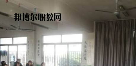 秦皇島燕成中等專業(yè)學(xué)校2020年報(bào)名條件、招生要求、招生對(duì)象 