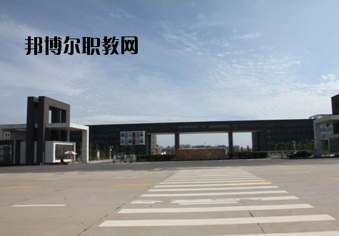 江西建設(shè)工程學(xué)校2020年報名條件、招生要求、招生對象