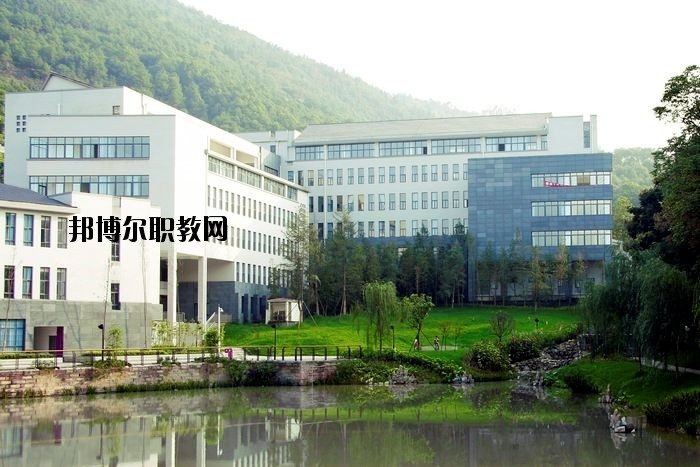 京山職教中心怎么樣、好不好