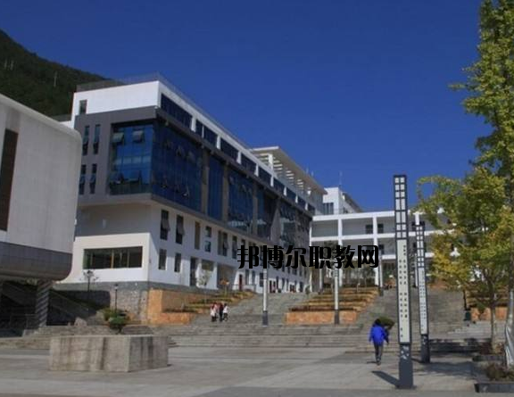 湖北宜昌城市建設(shè)學(xué)校2020年報(bào)名條件、招生要求、招生對(duì)象
