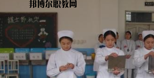 石家莊華醫(yī)醫(yī)學(xué)中等專業(yè)學(xué)校2020年報(bào)名條件、招生要求、招生對(duì)象