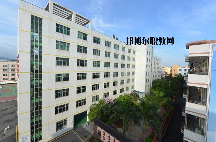 深圳寶山技工學(xué)校2020年報(bào)名條件、招生要求、招生對(duì)象