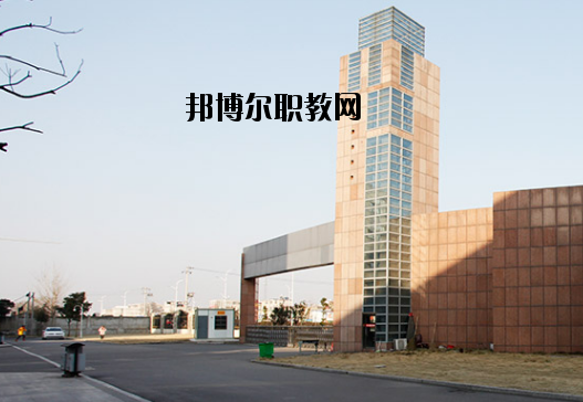 鳳臺職業(yè)教育中心2020年報(bào)名條件、招生要求、招生對象