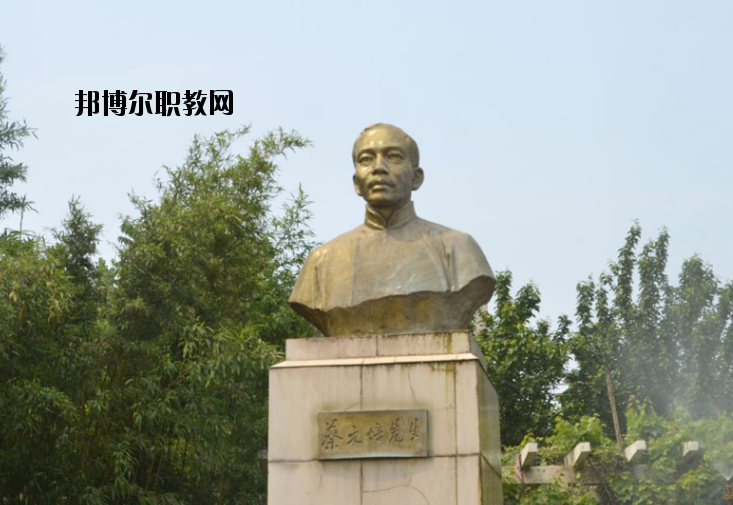 鄭州長(zhǎng)城科技中等專業(yè)學(xué)校怎么樣、好不好