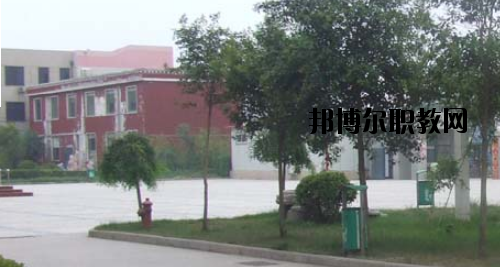 鄭州商貿(mào)技師學(xué)院2021年報(bào)名條件、招生要求、招生對(duì)象