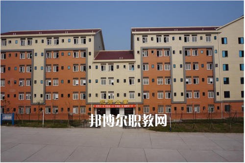 瀘州交通技工學(xué)校2020年報(bào)名條件、招生要求、招生對象