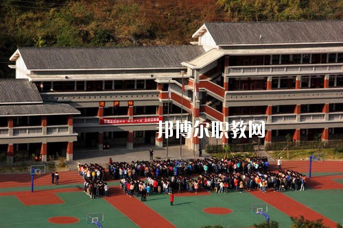 四川石棉職業(yè)高級中學(xué)怎么樣、好不好