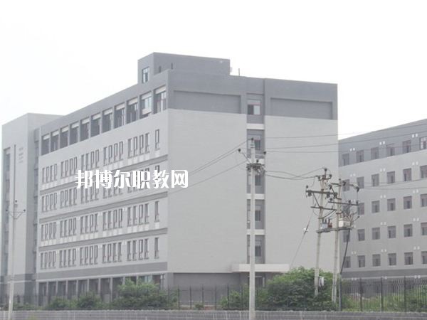 河南女子職業(yè)學院中專部2021年學費、收費多少