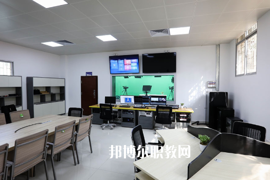 深圳市龍崗區(qū)第二職業(yè)技術學校怎么樣、好不好