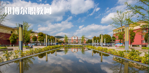 貴陽(yáng)幼兒師范高等?？茖W(xué)校(中職部)2020年招生辦聯(lián)系電話
