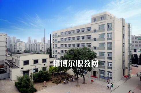 南陽(yáng)經(jīng)濟(jì)貿(mào)易學(xué)校2021年報(bào)名條件、招生要求、招生對(duì)象