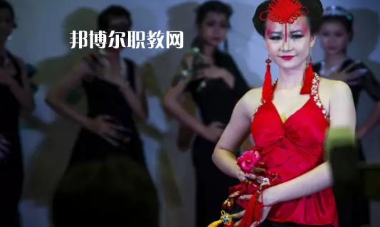 汕頭琪雅美容化妝職業(yè)技術(shù)學(xué)校2021年報名條件、招生要求、招生對象