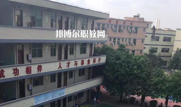 廣東領(lǐng)才技工學(xué)校2021年報(bào)名條件、招生要求、招生對(duì)象