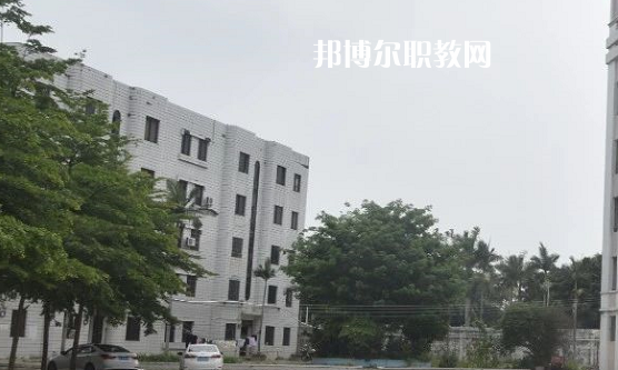 吳川職業(yè)高級(jí)中學(xué)怎么樣、好不好